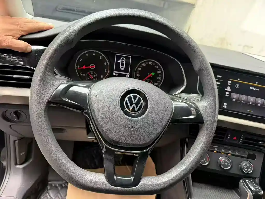 Volkswagen Passat 2021