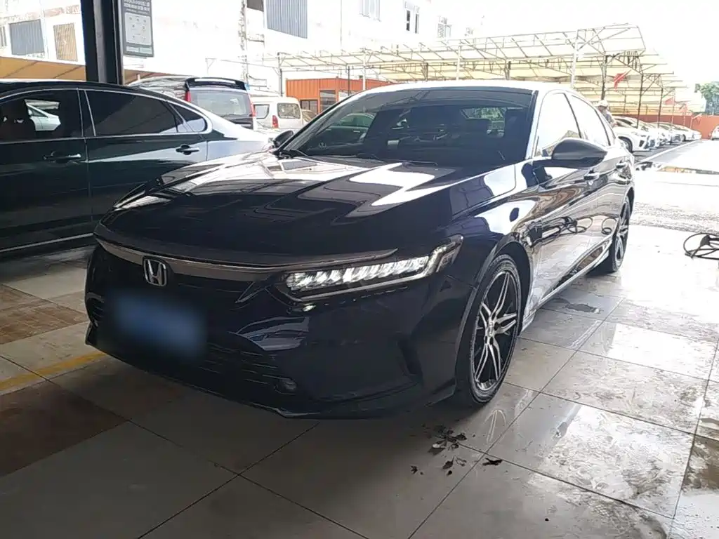 Honda Inspire 2022 — фото 1