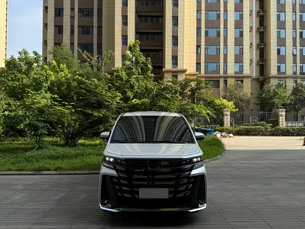 Toyota Wilfa 2025