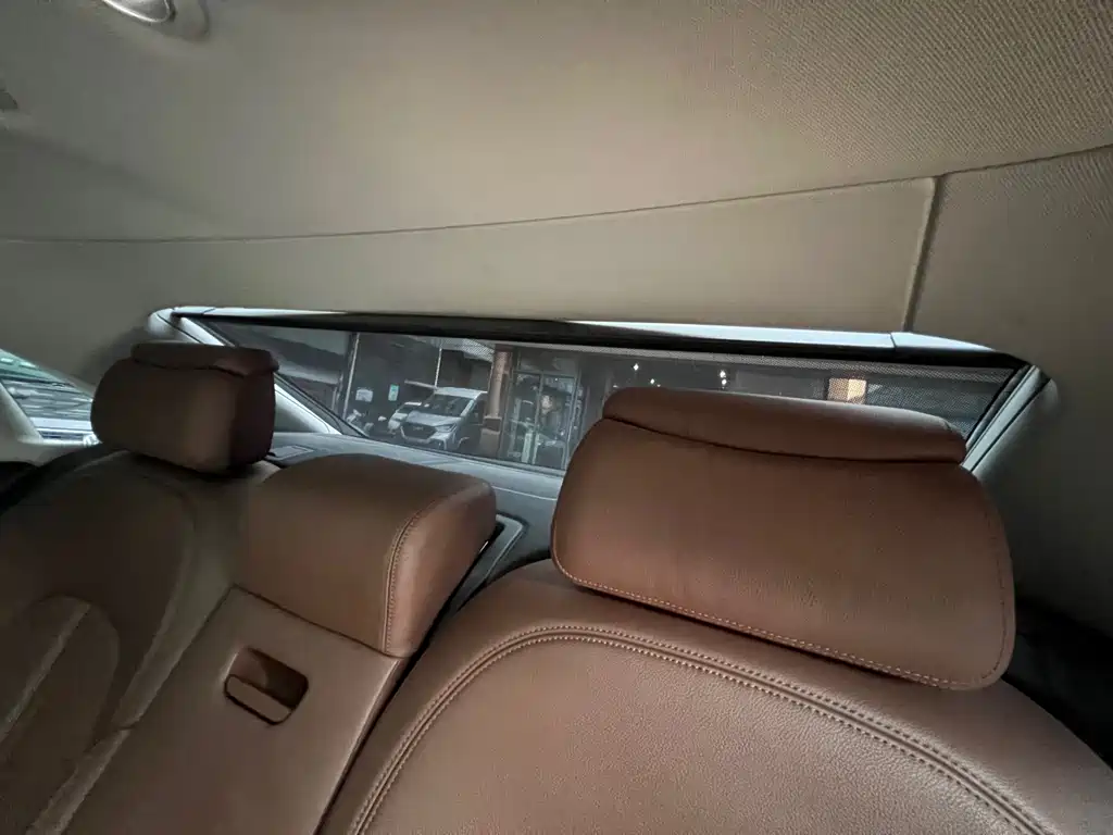 Audi A8 2015 — фото 15