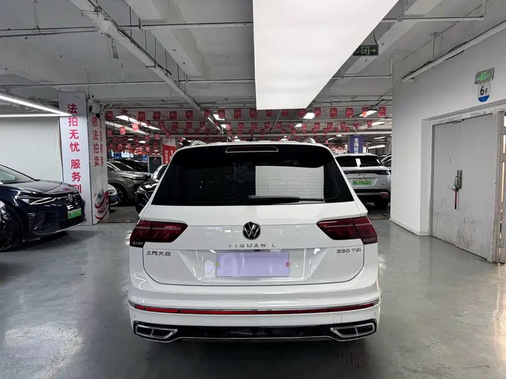 Volkswagen Tiguan L 2023 — фото 11
