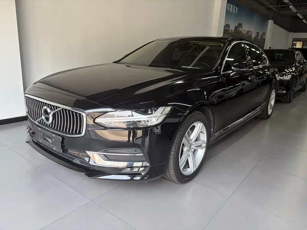 Volvo S90 2019 — фото 1