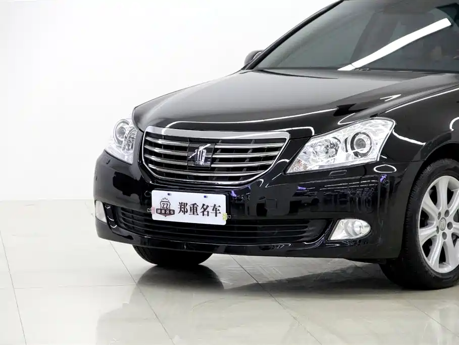 Toyota Crown 2013 — фото 31