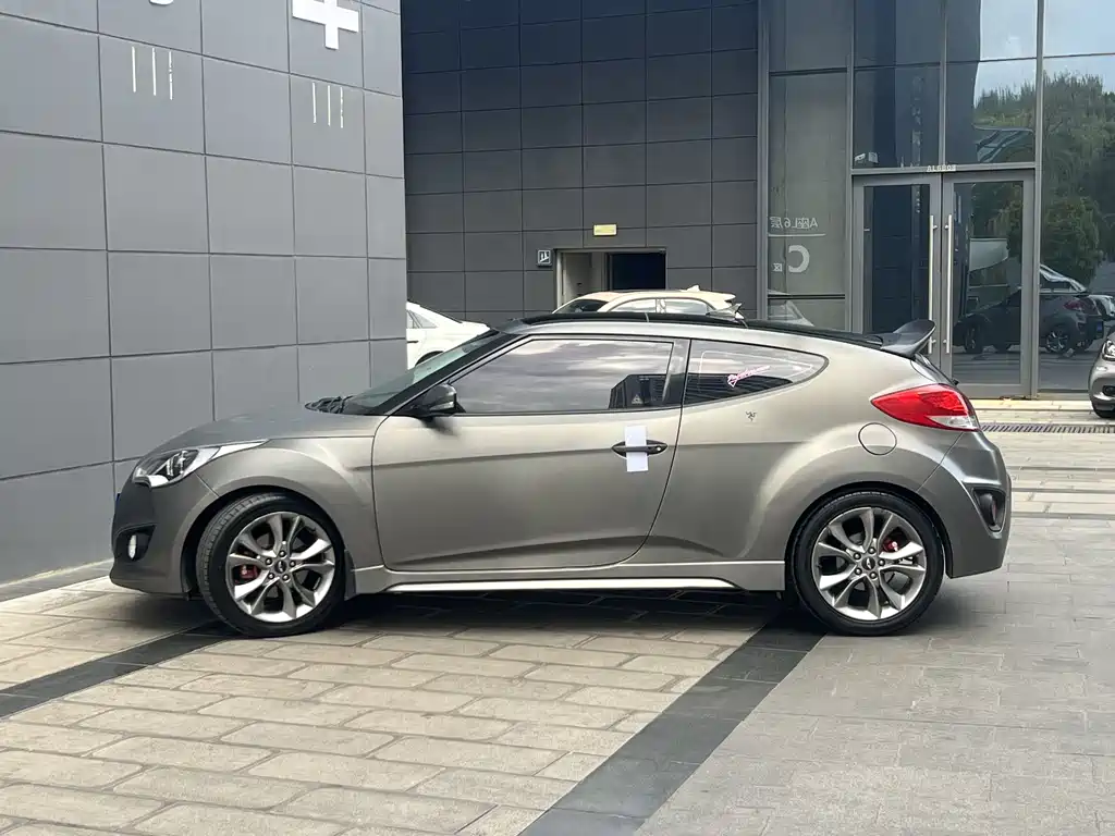 Hyundai Veloster 2017 — фото 8