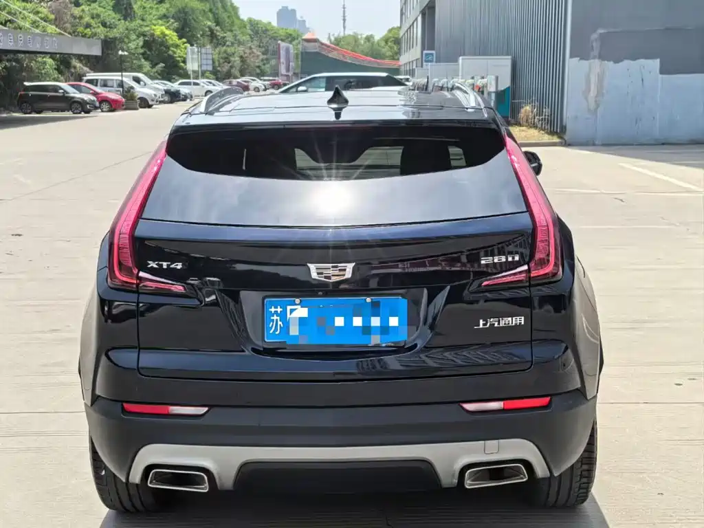Cadillac XT4 2021 — фото 9