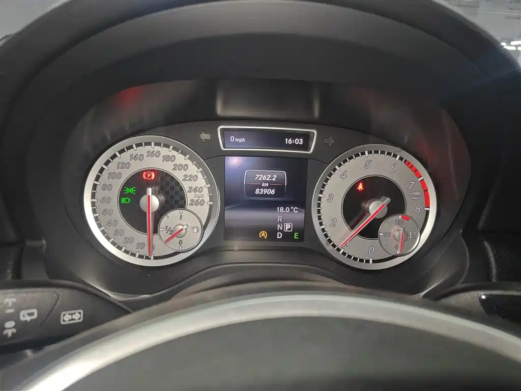Mercedes-Benz A-Class 2015 — фото 12