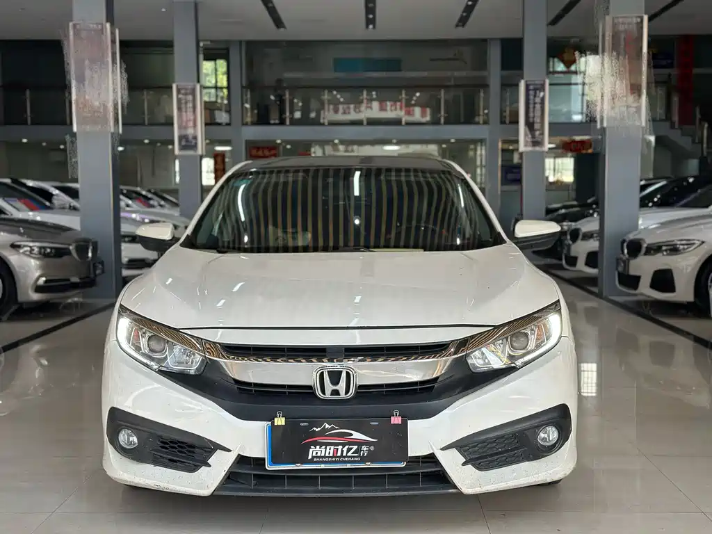 Honda Civic 2018 — фото 2