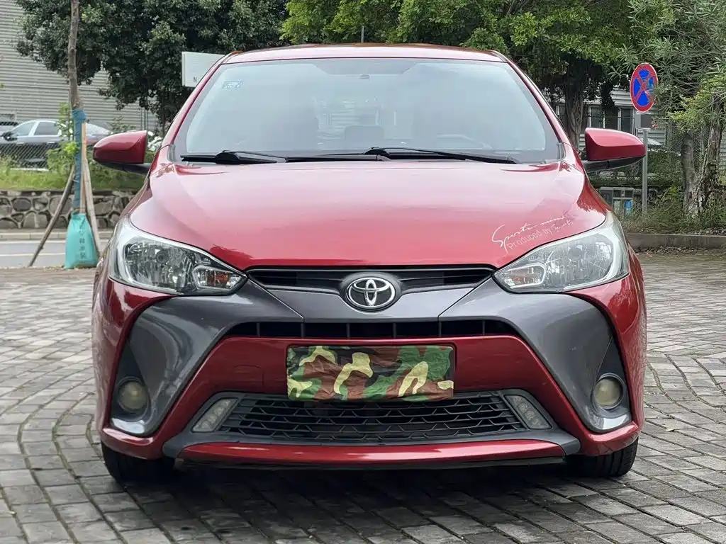 Toyota Yaris L 2017 — фото 2