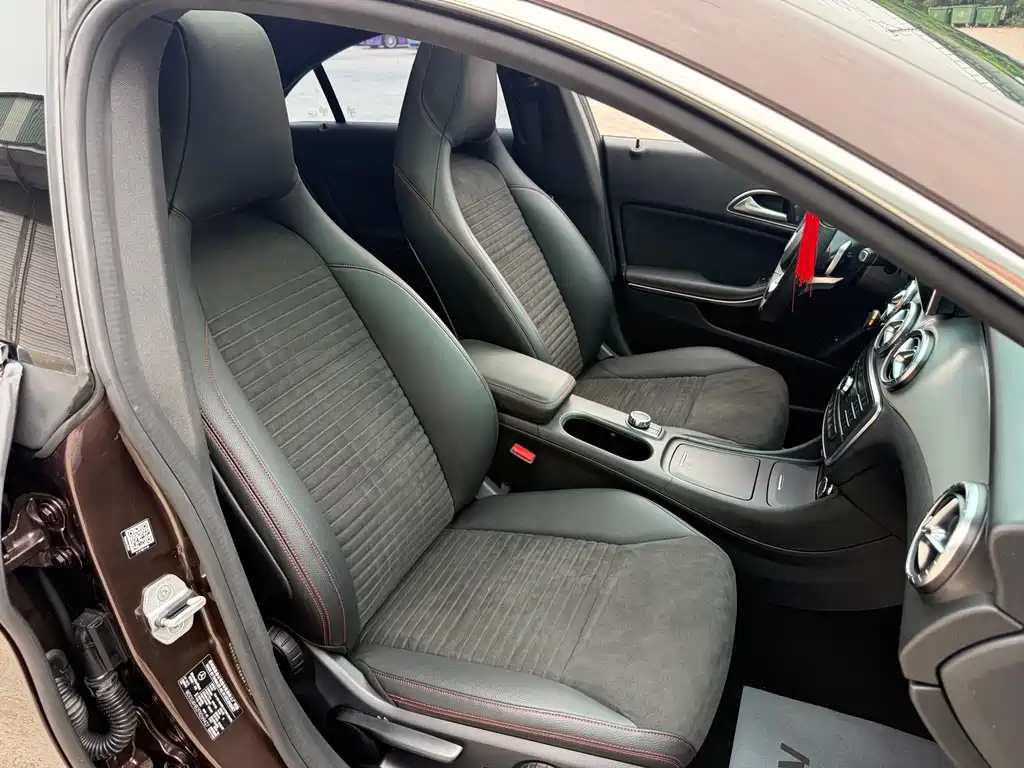 Mercedes-Benz CLA 2015 — фото 11