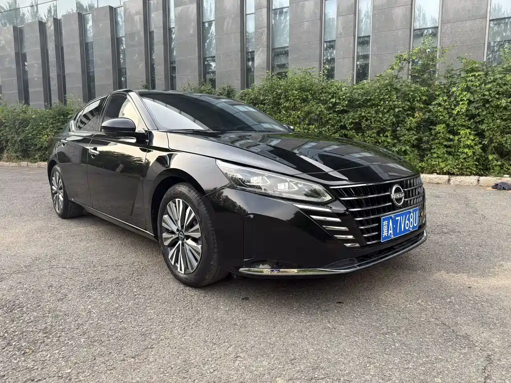 Nissan Teana 2024
