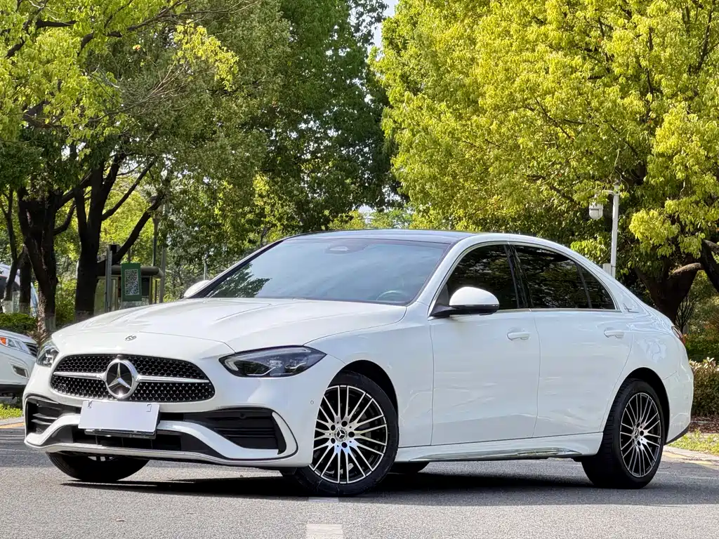 Mercedes-Benz C-Class 2024 — фото 1