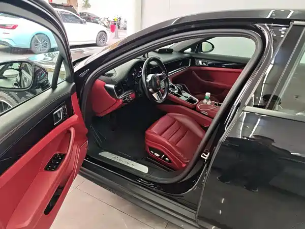 Porsche Panamera 2020