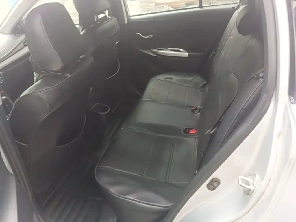 Toyota Yaris L 2016 — фото 17