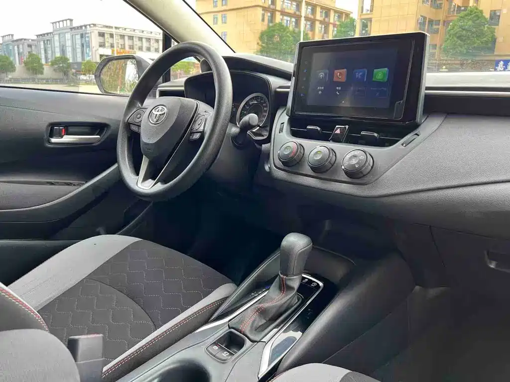 Toyota Corolla 2023 — фото 14