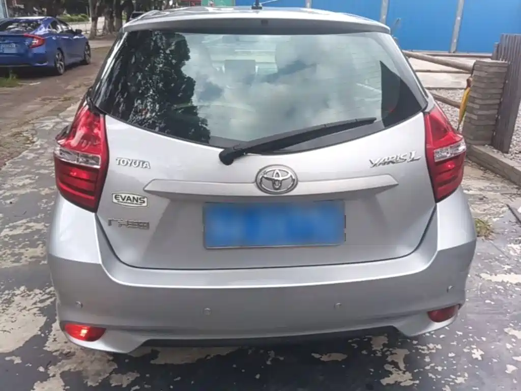 Toyota Yaris L 2016