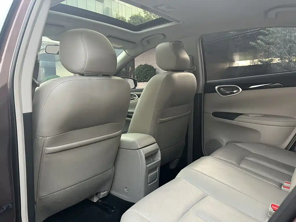 Nissan Sylphy 2017 — фото 15
