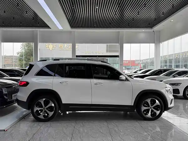 Mercedes-Benz GLB 2022