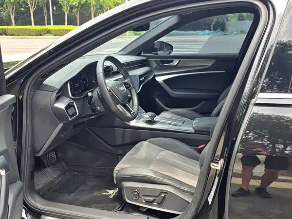 Audi A6L 2020