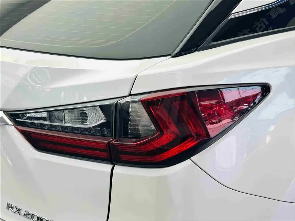 Lexus RX 2016 — фото 12
