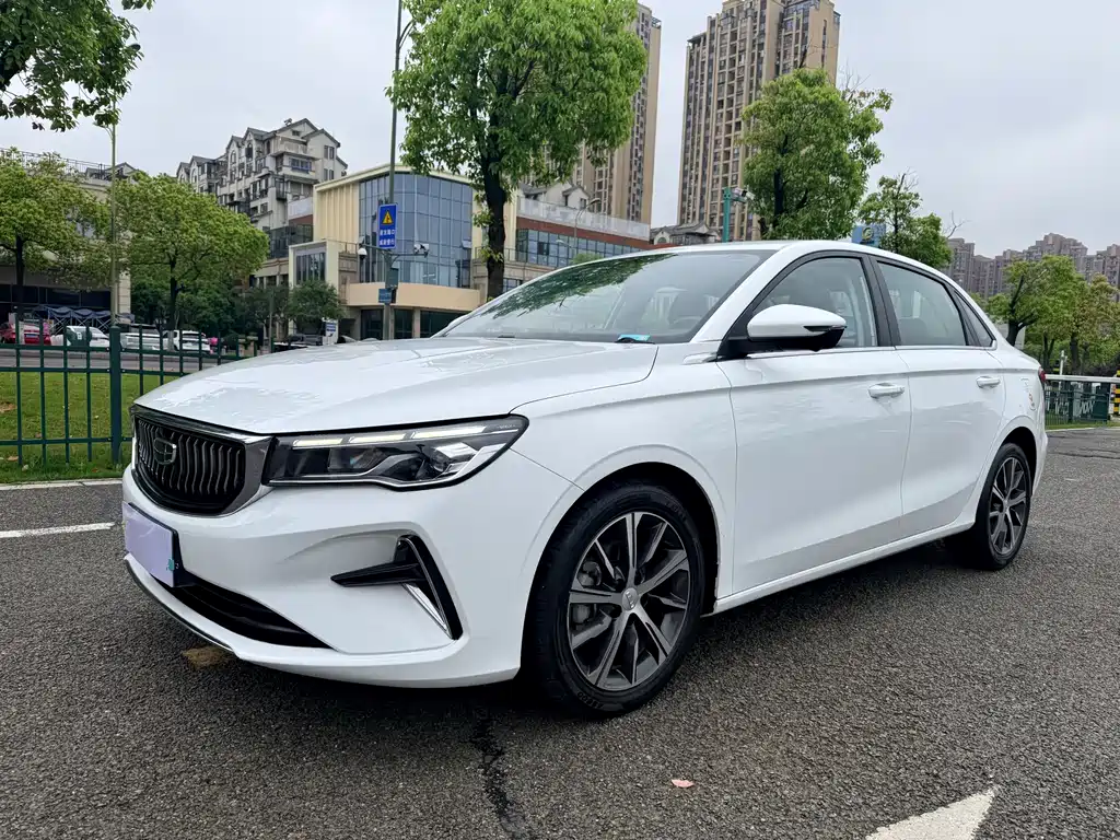 Geely Emgrand 2023 — фото 1
