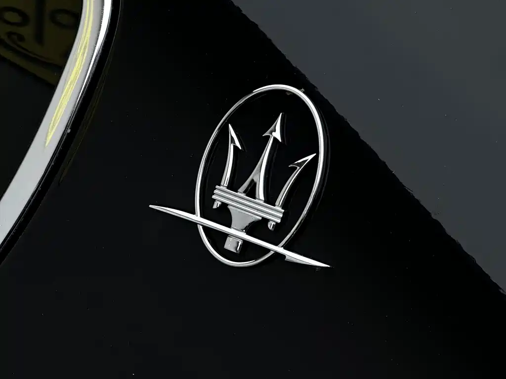 Maserati Quattroporte 2015 — фото 23