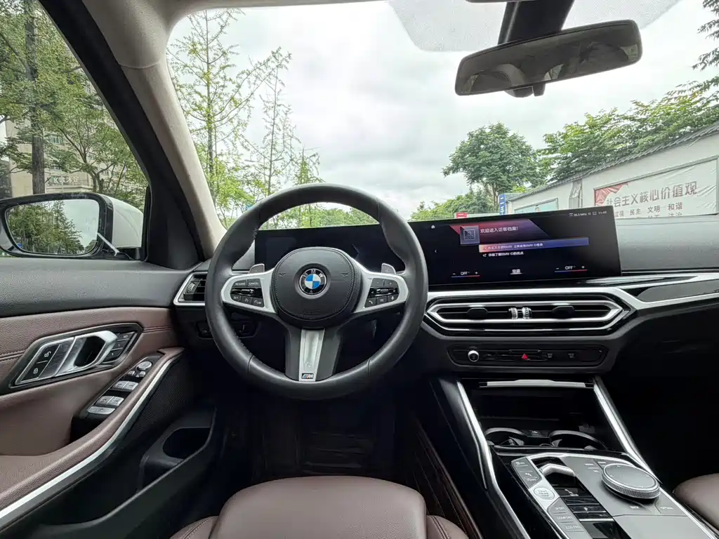 BMW 3 Series 2023 — фото 15