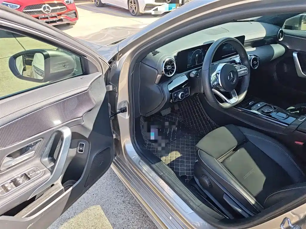 Mercedes-Benz A-Class 2020 — фото 23