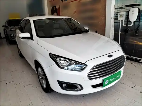 Ford Escort 2018