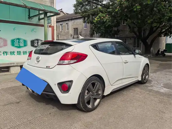 Hyundai Veloster 2012
