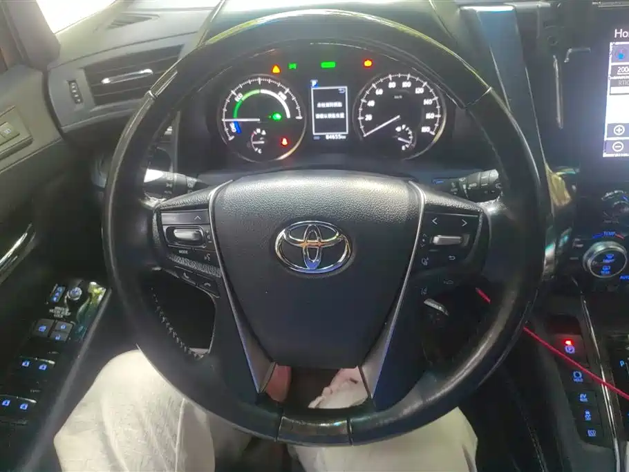 Toyota Vellfire 2020 — фото 15