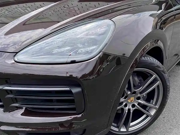 Porsche Cayenne 2022