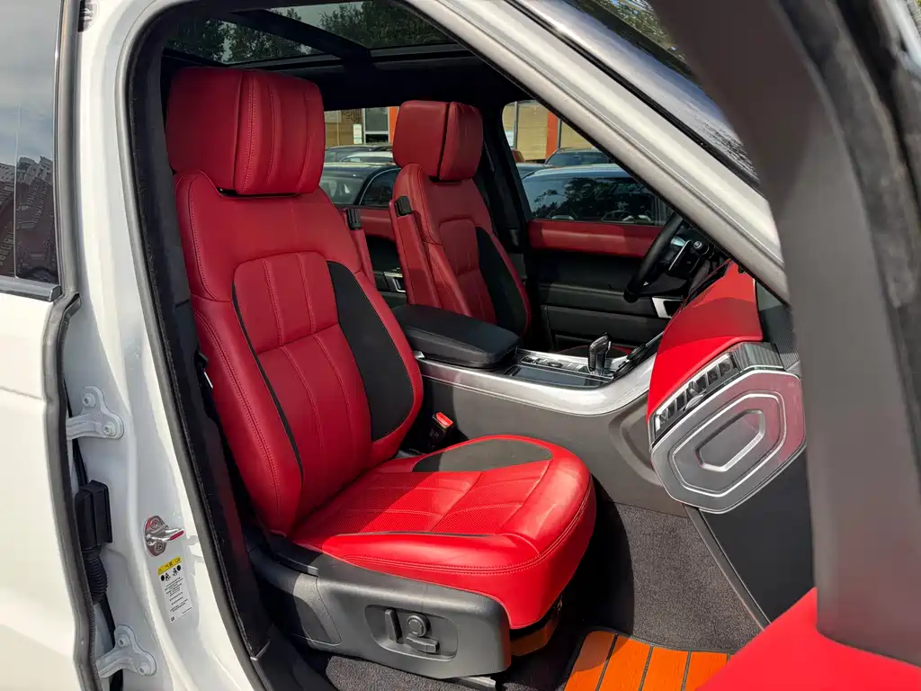 Land Rover Sport 2020 — фото 11