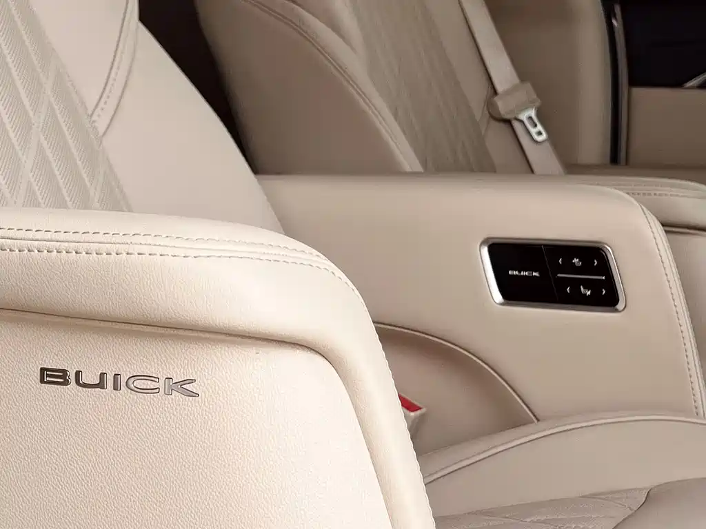 Buick GL8 2021 — фото 12