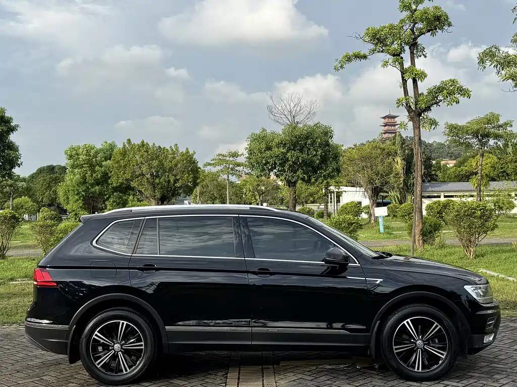 Volkswagen Tiguan L 2020