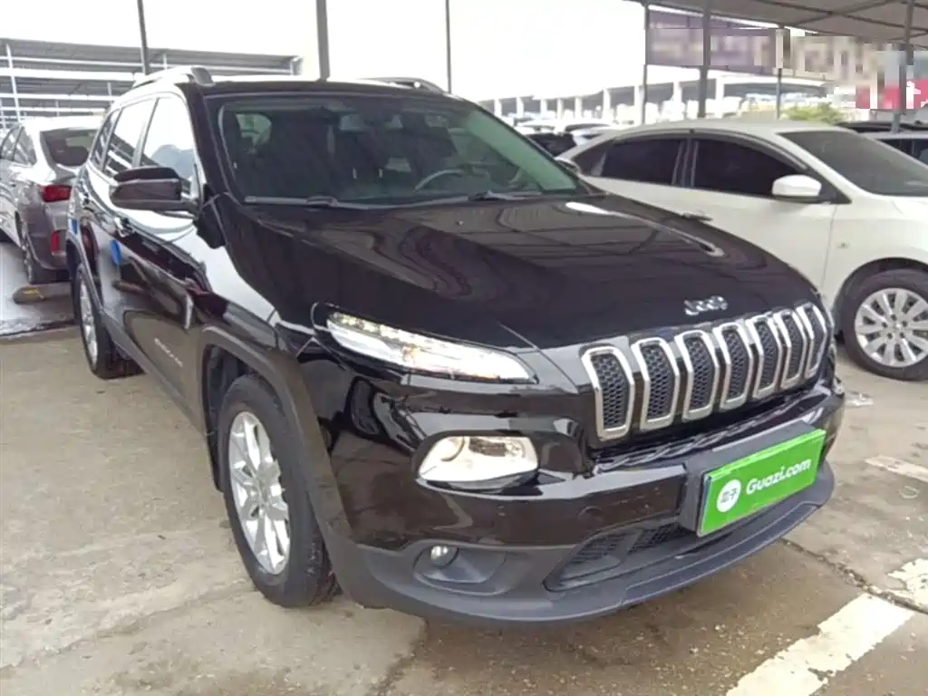 Jeep Cherokee 2017 — фото 4