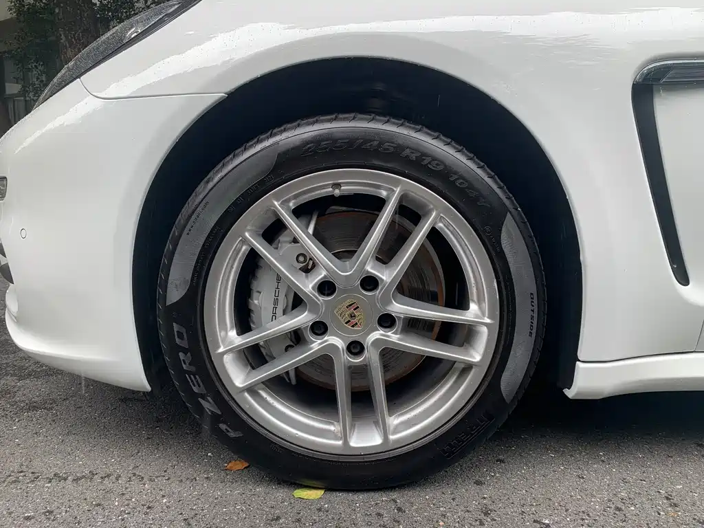 Porsche Panamera 2015 — фото 21
