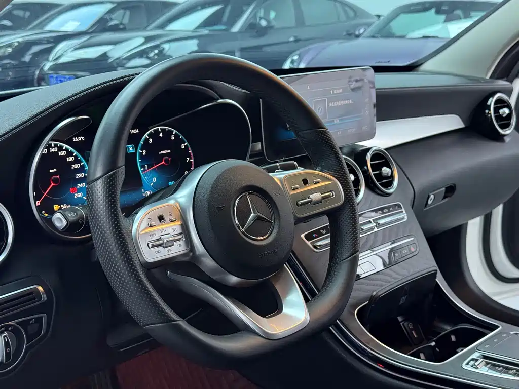 Mercedes-Benz C-Class 2020