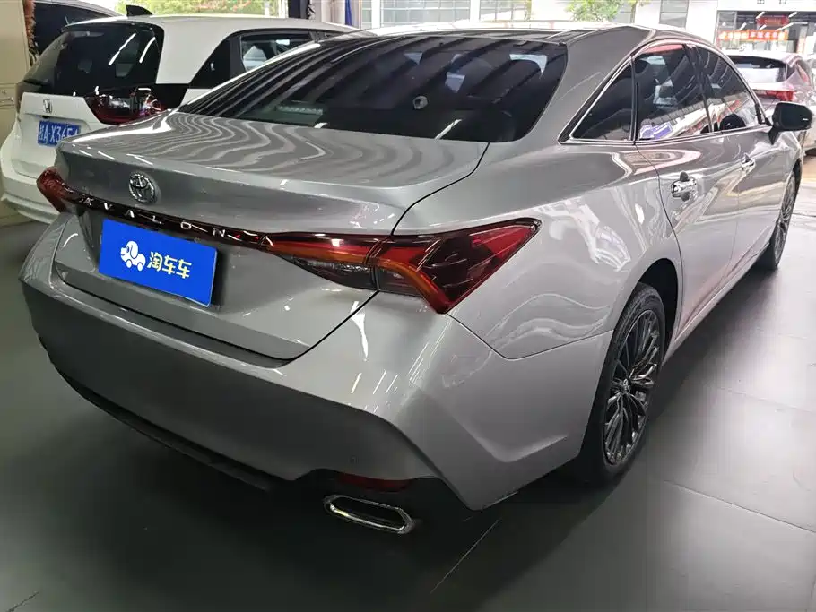 Toyota Avalon 2021