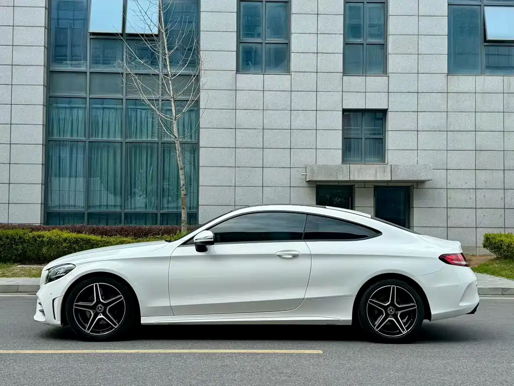 Mercedes-Benz C-Class 2019 — фото 6