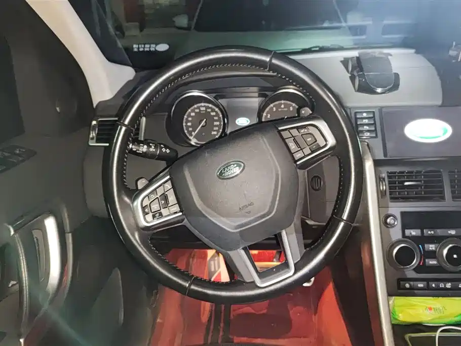 Land Rover Discovery Sport 2018 — фото 15