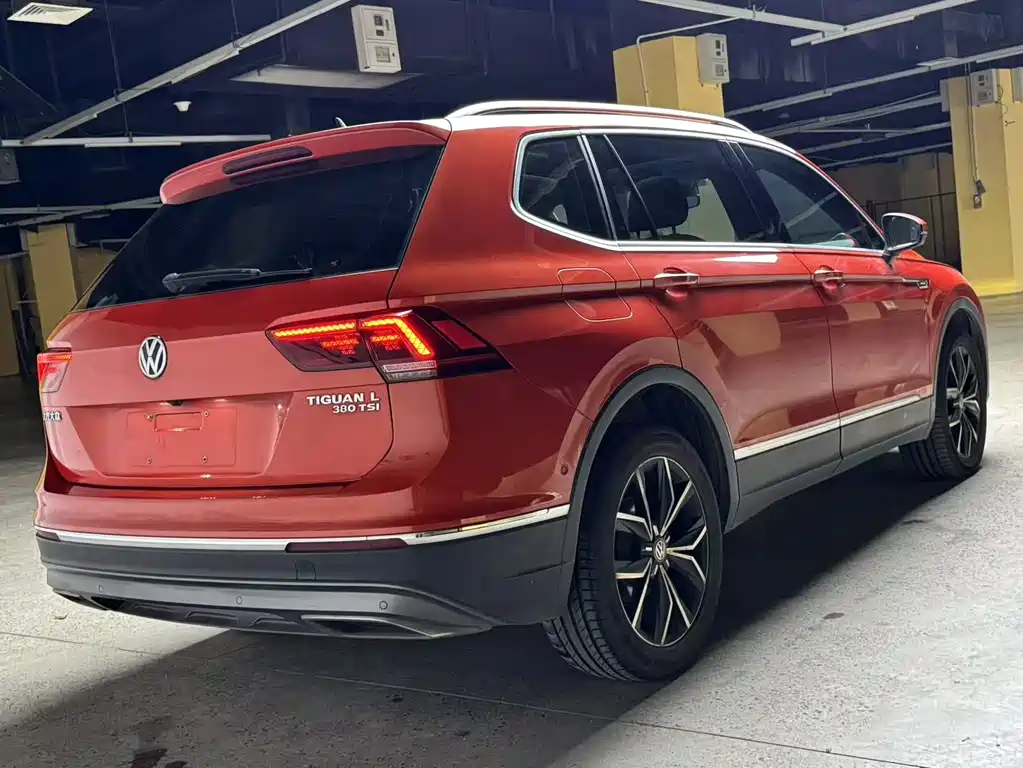 Volkswagen Tiguan L 2017 — фото 14