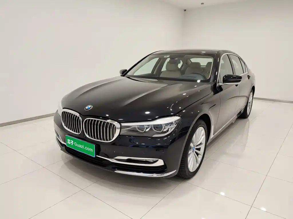 BMW 7 Series 2019 — фото 1