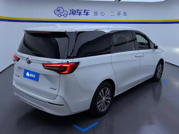 Buick GL8 2021