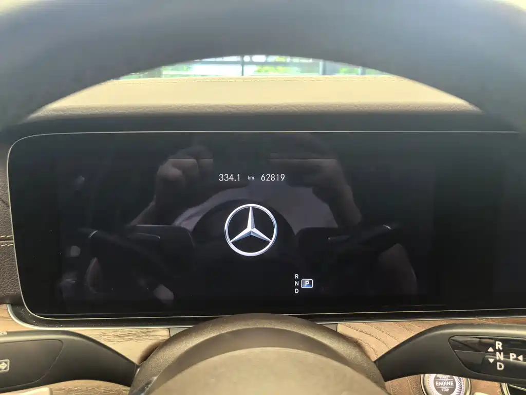 Mercedes-Benz E-Class 2023 — фото 5