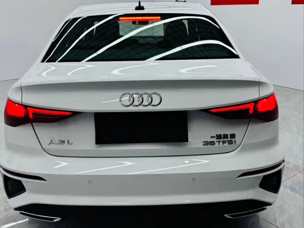 Audi A3 2022 — фото 12