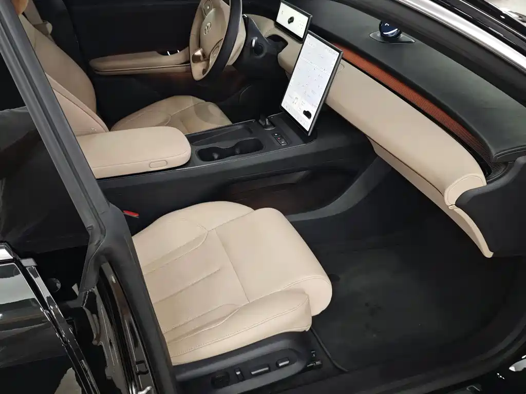 NIO ET5T 2024 — фото 10