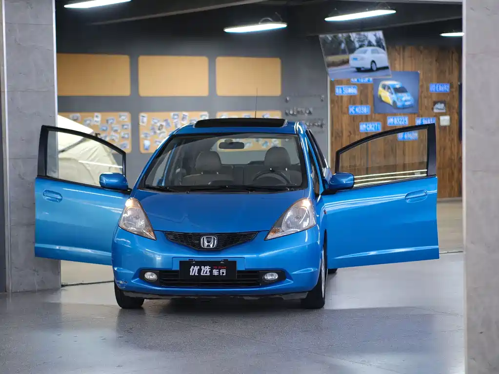 Honda Fit 2010 — фото 13
