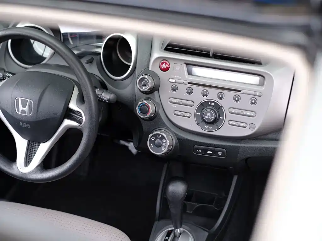 Honda Fit 2010 — фото 46