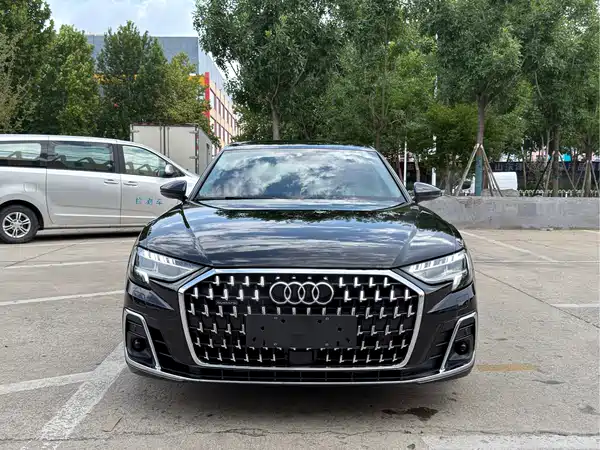 Audi A8 2025