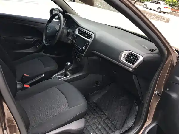 Peugeot 301 2014